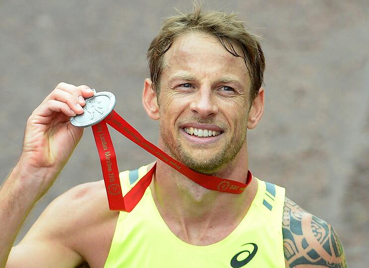 Endlich im Ziel: Jenson Button beim London-Marathon.