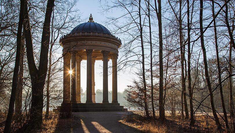 Der Apollotempel wird von der Sonne besonders geküsst. Der Apollotempel wird von der Sonne besonders geküsst.