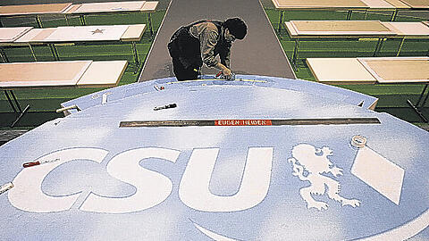 Der Weg zur Landtagswahl ist für die CSU noch mit viel Überzeugungsarbeit gepflastert