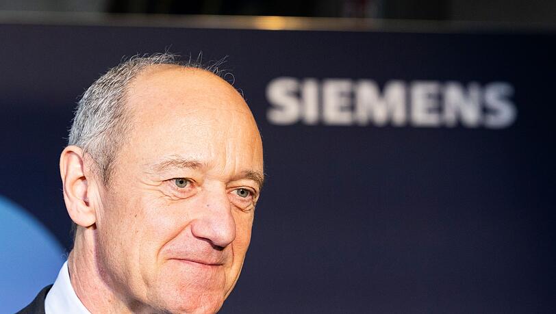 Siemens-Chef Roland Busch kann sich &uuml;ber einen Gro&szlig;auftrag freuen. (Archivbild)