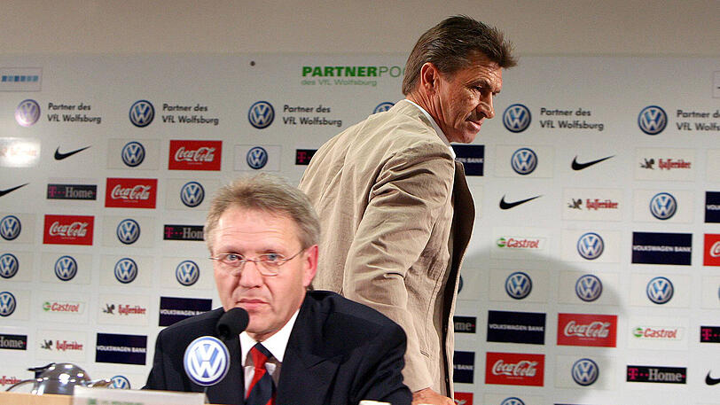 Turbulente Tage: Klaus Augenthaler (r.) und der damalige Wolfsburg-Pressesprecher Kurt Rippholz 2007.