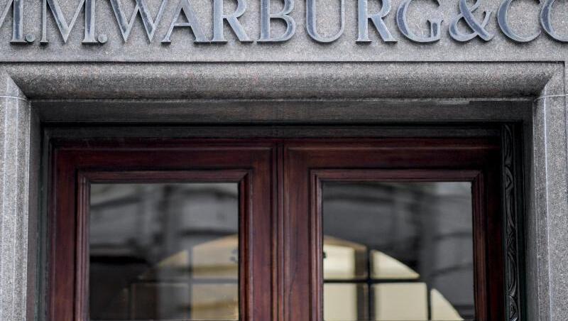 Das Bankhaus M.M.Warburg & CO in Hamburg. Das Bankhaus M.M.Warburg & CO in Hamburg.