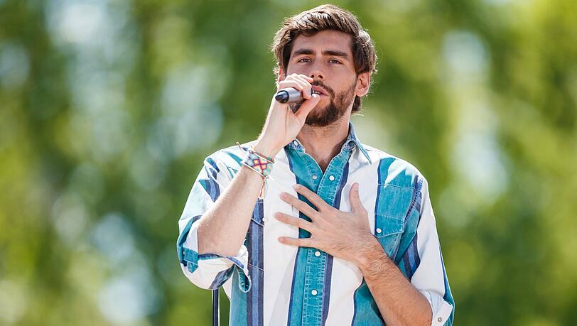 Auch der spanische Sänger Alvaro Soler trat schon im ZDF-Fernsehgarten auf. Auch der spanische Sänger Alvaro Soler trat schon im ZDF-Fernsehgarten auf.