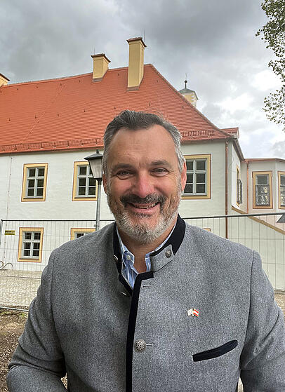 Markus Gastberger betreibt seit 2016 erfolgreich ein Wirtshaus in Garching, jetzt wird der Österreicher der neue Pächter der historischen Schlosswirtschaft in Oberschleißheim. Markus Gastberger betreibt seit 2016 erfolgreich ein Wirtshaus in Garching, jetzt wird der Österreicher der neue Pächter der historischen Schlosswirtschaft in Oberschleißheim.