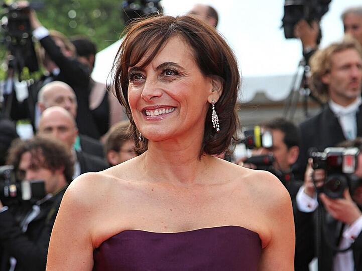 Ines de la Fressange meldet sich mit neuer Kollektion zurück
