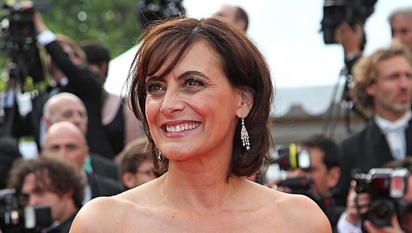 Ines de la Fressange meldet sich mit neuer Kollektion zurück Ines de la Fressange meldet sich mit neuer Kollektion zurück