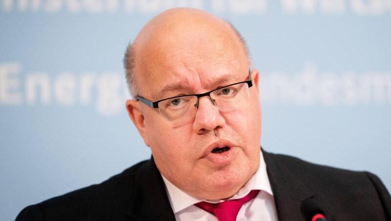 Bundeswirtschaftsminister Peter Altmaier will einen "Ausverkauf" deutscher Wirtschaftsinteressen verhindern. Bundeswirtschaftsminister Peter Altmaier will einen "Ausverkauf" deutscher Wirtschaftsinteressen verhindern.