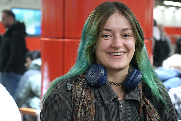 Nadine Ziegler (27) muss zum Flughafen und verlässt sich auf den Notfahrplan der S-Bahn. Nadine Ziegler (27) muss zum Flughafen und verlässt sich auf den Notfahrplan der S-Bahn.