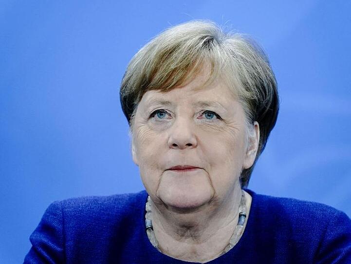 Bundeskanzlerin Angela Merkel (CDU), gibt nach der Videokonferenz mit den Ministerpräsidenten der Bundesländer eine Pressekonferenz. Foto: Kay Nietfeld/dpa Pool/dpa/Archivbild
