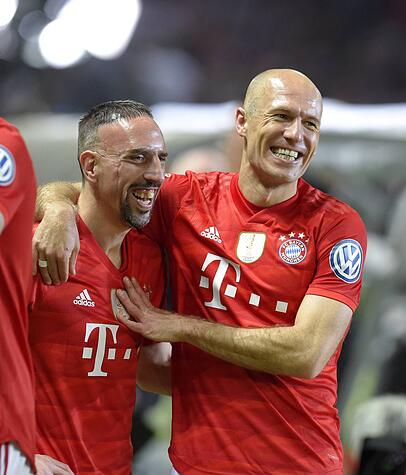 Arjen Robben und Franck Ribéry prägten über ein Jahrzehnt hinweg das Offensivspiel des FC Bayern. Arjen Robben und Franck Ribéry prägten über ein Jahrzehnt hinweg das Offensivspiel des FC Bayern.