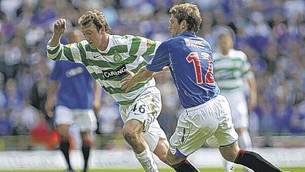 Ein Kandidat für Bayern: Der Ire Aiden McGeady (l.) von Celtic, hier im Duell mit Steven Davis von den Rangers. Ein Kandidat für Bayern: Der Ire Aiden McGeady (l.) von Celtic, hier im Duell mit Steven Davis von den Rangers.