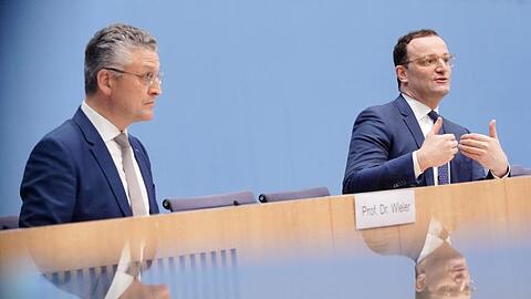 Der geschäftsführende Gesundheitsminister Jens Spahn und RKI-Chef Lothar Wieler sehen Deutschland in einer Notlage.