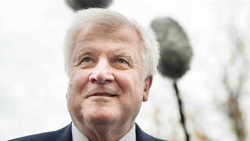 Bundesinnenminister Horst Seehofer Mitte November bei einem Besuch im sächsischen Bautzen. Bundesinnenminister Horst Seehofer Mitte November bei einem Besuch im sächsischen Bautzen.