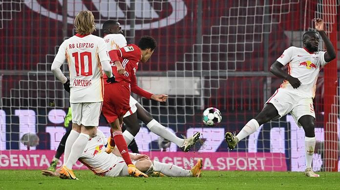 Der Wachmacher für den FC Bayern: Jamal Musiala trifft kurz nach seiner Einwechslung zum zwischenzeitlichen 1:1.