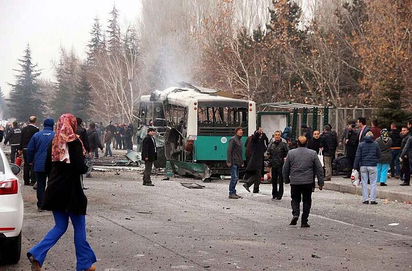 In Kayseri kam es zu einen Anschlag auf einen Bus.