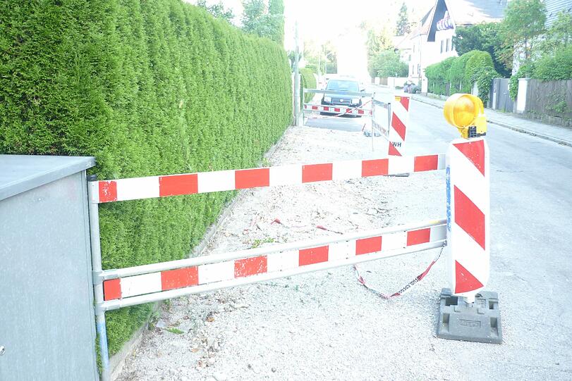 Die ruhende Dauerbaustelle an der Söllereckstraße im Juli 2013.