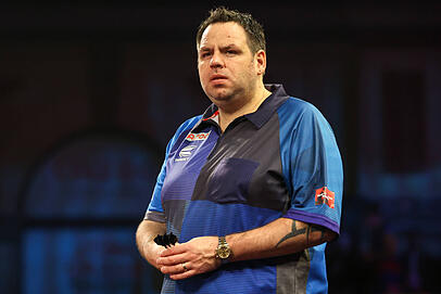 Adrian Lewis ist zweifacher PDC-Weltmeister. Adrian Lewis ist zweifacher PDC-Weltmeister.