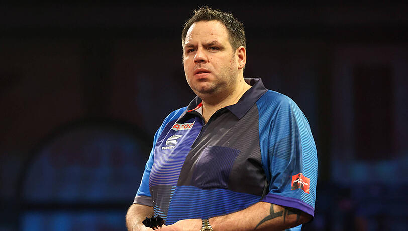 Adrian Lewis ist zweifacher PDC-Weltmeister. Adrian Lewis ist zweifacher PDC-Weltmeister.