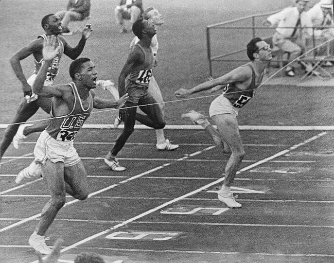 Ein Moment, der Sportgeschichte schrieb: Als erster Europäer holte Livio Berruti 1960 bei den Olympischen Spielen in Rom Gold. Ein Moment, der Sportgeschichte schrieb: Als erster Europäer holte Livio Berruti 1960 bei den Olympischen Spielen in Rom Gold.