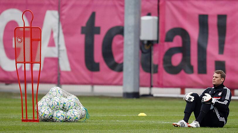 Ob Mario Gomez, Franck Ribery oder Bastian Schweinsteiger - die Bayern geben beim Abschlusstraining vor dem Rückspiel gegen Basel in der Säbener Straße nochmal Gas - hier die Bilder...