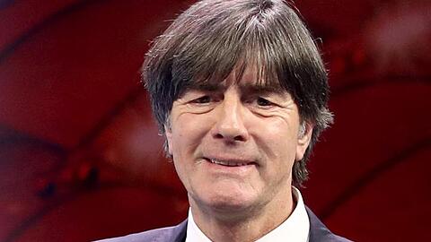 Joachim Löw findet die Verlegung der EM "völlig richtig und alternativlos".
