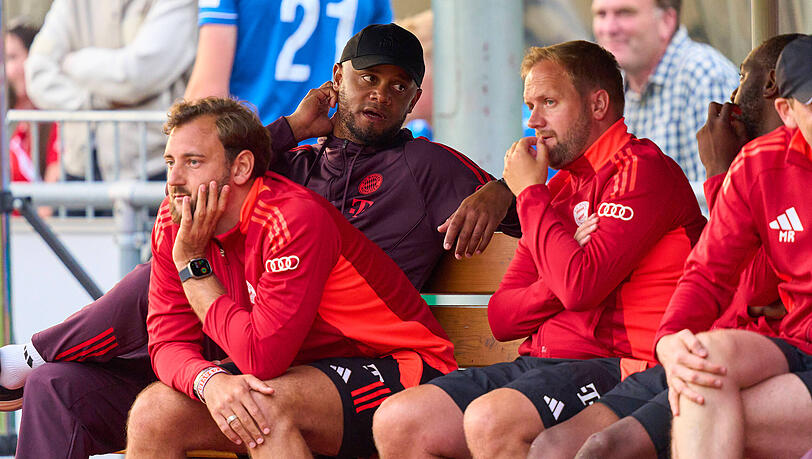 Wird in Zukunft immer mehr Hilfe von Künstlicher Intelligenz bekommen: Bayern-Trainer Vincent Kompany und sein Team. Wird in Zukunft immer mehr Hilfe von Künstlicher Intelligenz bekommen: Bayern-Trainer Vincent Kompany und sein Team.