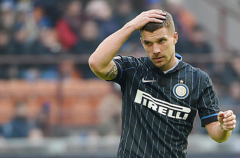 Lukas Podolski ist wenig begeistert davon, dass sein Sohn schon mit sechs Jahren von Bundesliga-Clubs umworben wird.