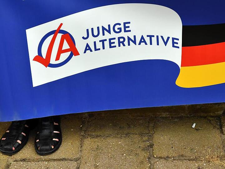 Eine vom Vorstand eingesetzte parteiinterne "Arbeitsgruppe Verfassungsschutz" wird demnächst ein "aktuelles Lagebild" vorlegen.