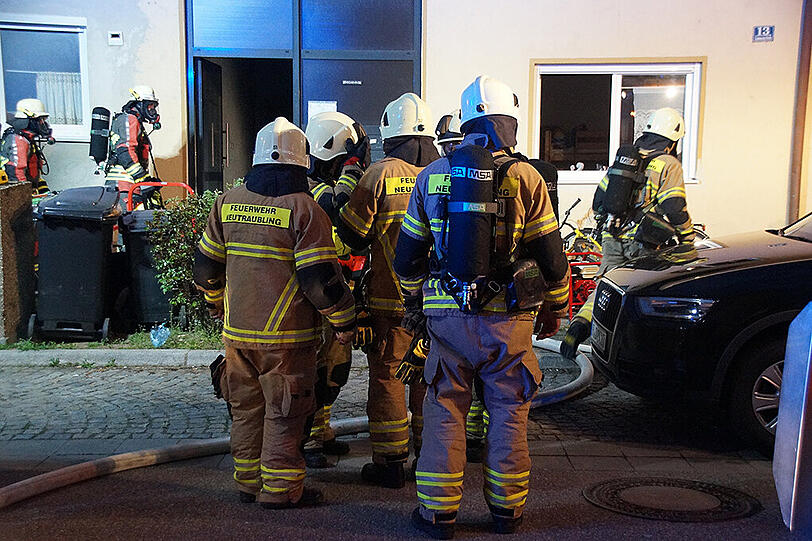 Die Bilder vom dramatischen Feuerwehreinsatz in Neutraubling.