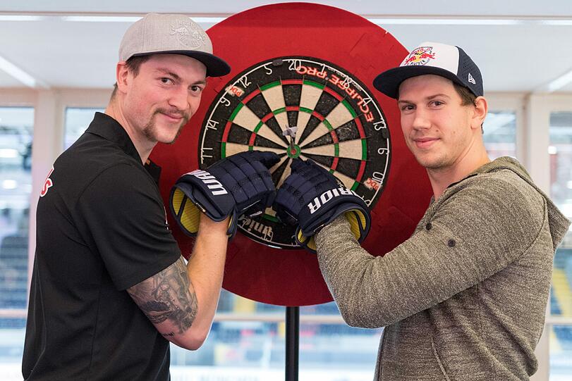 Konrad Abeltshauser (l.) und Frank Mauer vom EHC Red Bull München.