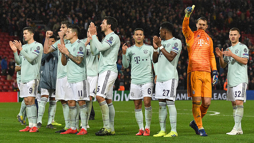 Zufrieden mit dem Ergebnis: die Bayern in Liverpool. Zufrieden mit dem Ergebnis: die Bayern in Liverpool.
