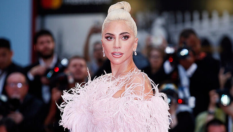 Lady Gaga sammelt Geld im Kampf gegen das Coronavirus Lady Gaga sammelt Geld im Kampf gegen das Coronavirus