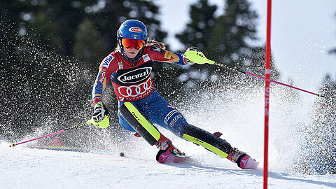 In ihrer Paradedisziplin Slalom hat Shiffrin zum vierten Mal den Weltcup gewonnen.