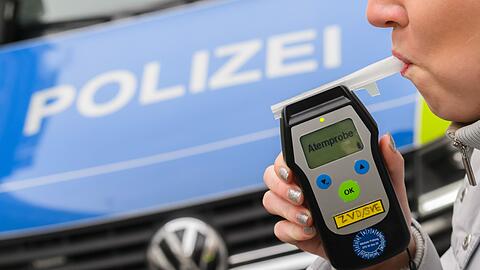 Auff&auml;lliger Alkoholkonsum blieb 2025 die h&auml;ufigste Ursache f&uuml;r eine MPU. (Symbolbild)