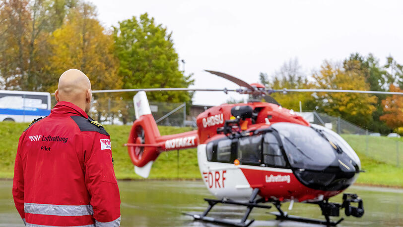 Seit 1973 ist auch die DRF-Luftrettung in ganz Deutschland mit insgesamt 50 Helikoptern unterwegs. Seit 1973 ist auch die DRF-Luftrettung in ganz Deutschland mit insgesamt 50 Helikoptern unterwegs.