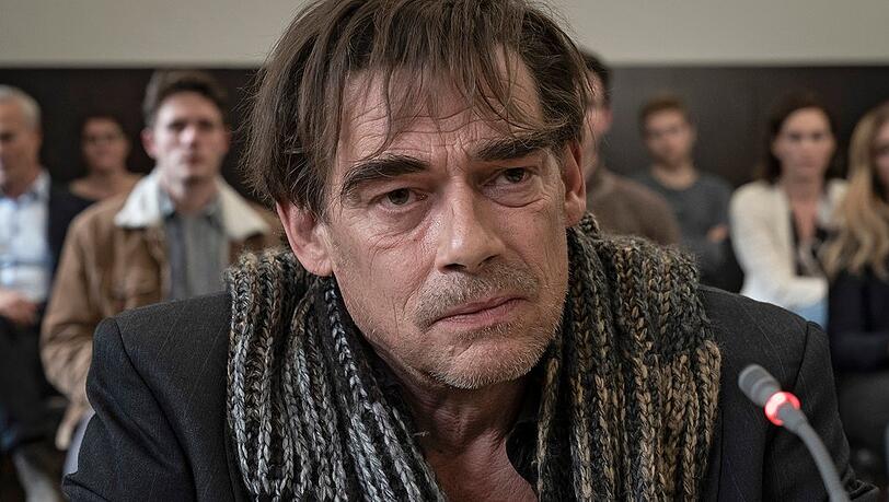 "Tatort: Vier Jahre": Ole Stark (Martin Feifel) sagt vor Gericht aus, dass er der wahre Schuldige ist. "Tatort: Vier Jahre": Ole Stark (Martin Feifel) sagt vor Gericht aus, dass er der wahre Schuldige ist.