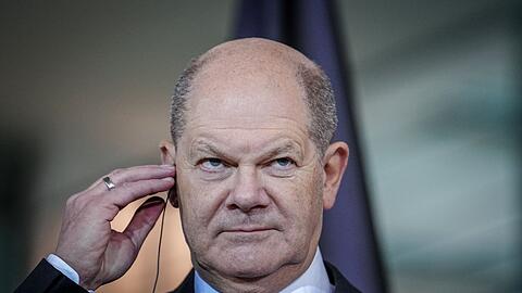 "Aber wir sind so weit vorangekommen, dass man sehr zuversichtlich sein kann, dass wir es auch schaffen werden, das Ergebnis Ihnen bald mitzuteilen", sagt der Bundeskanzler.