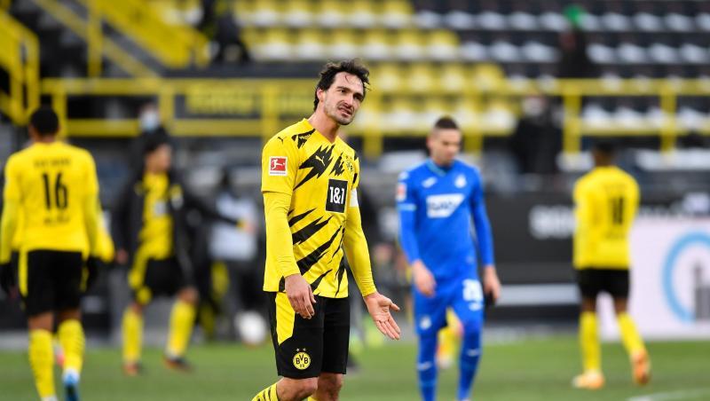 Mats Hummels steht die Enttäuschung nach dem 2:2 des BVB gegen Hoffenheims ins Gesicht geschrieben. Mats Hummels steht die Enttäuschung nach dem 2:2 des BVB gegen Hoffenheims ins Gesicht geschrieben.