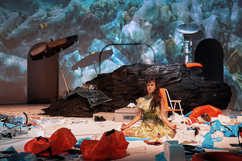 Katharina Bach in "Asche".