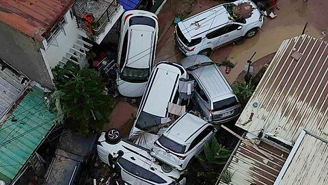 Der Taifun hatte mit heftigen Böen und starkem Regen gewütet.