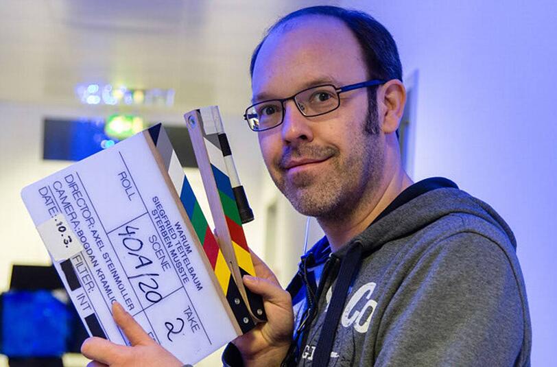 Harald Kärmer ist Teitelbaum-Produzent und übernimmt die Technische Leitung.Der Diplom Ingenieur arbeitet als Software-Entwickler für visuelle Medien im Bereich neuer TV-Technologie.