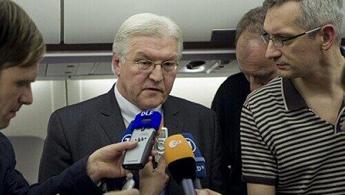 Steinmeier im Kreuzfeuer der Journalisten Steinmeier im Kreuzfeuer der Journalisten