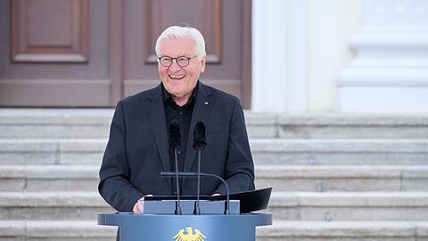 Der Bundespr&auml;sident sichtlich gut gelaunt bei einer Kunst-Veranstaltung in Berlin. Mal sehen, wie seine Laune sein wird bei der Gamescom im August.