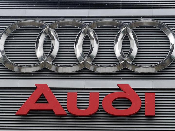 Der Boom in China beschert den deutschen Autobauern volle Auftragsbücher.