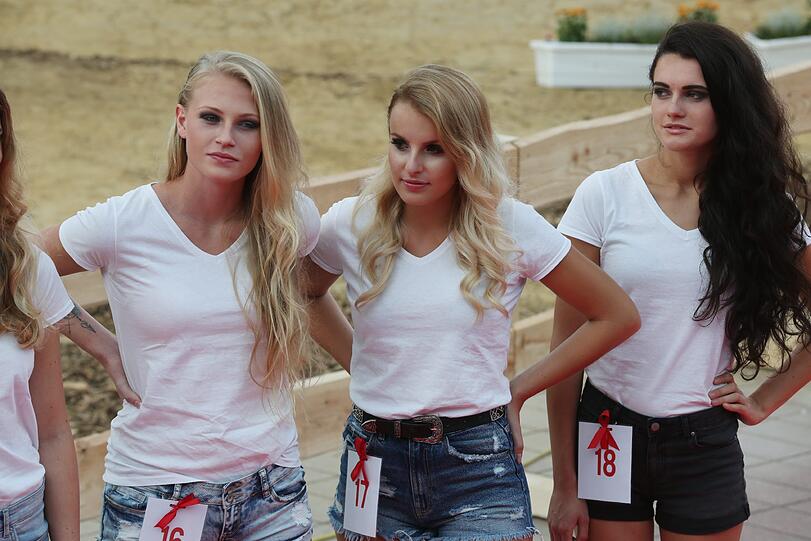 Models und Mountainbiker am Flughafen: Die Bilder vom "Schöne Münchnerin"-Wildcard-Event beim "Bike & Style"-Festival zum Durchklicken.