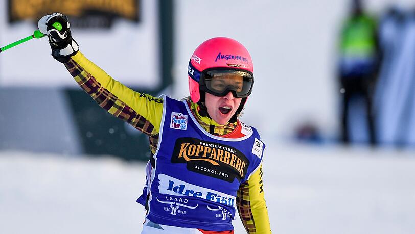 Heidi Zacher aus Deutschland jubelt über ihren Sieg.