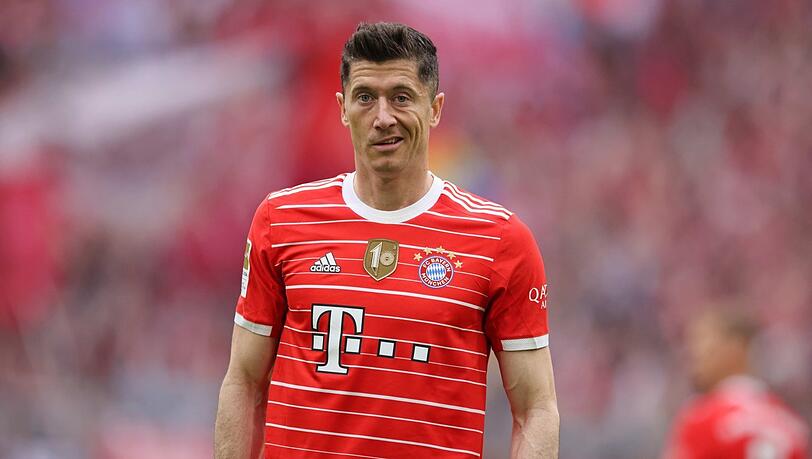 Seine Liebe zum FC Bayern ist erloschen: Robert Lewandowski will sofort zum FC Barcelona wechseln, die Münchner Bosse lehnen das bislang ab. (Archivbild)