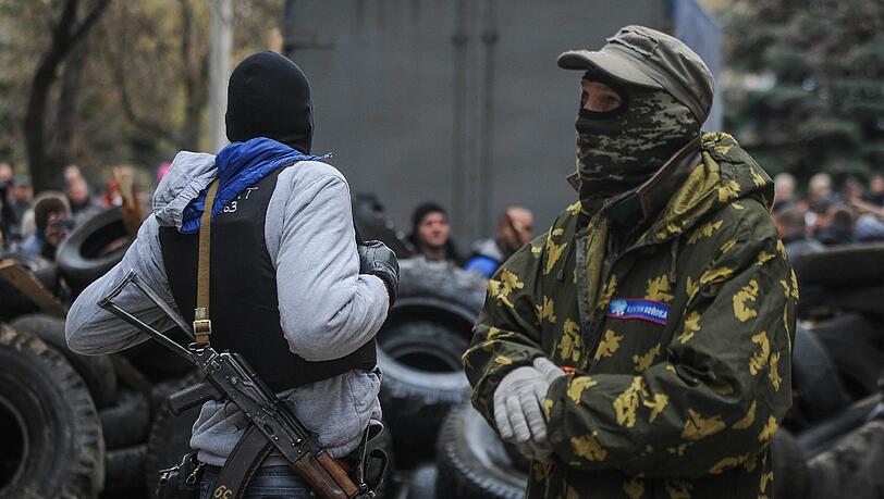 Schwere Unruhen im Osten der Ukraine destabilisieren das Land. Schwere Unruhen im Osten der Ukraine destabilisieren das Land.