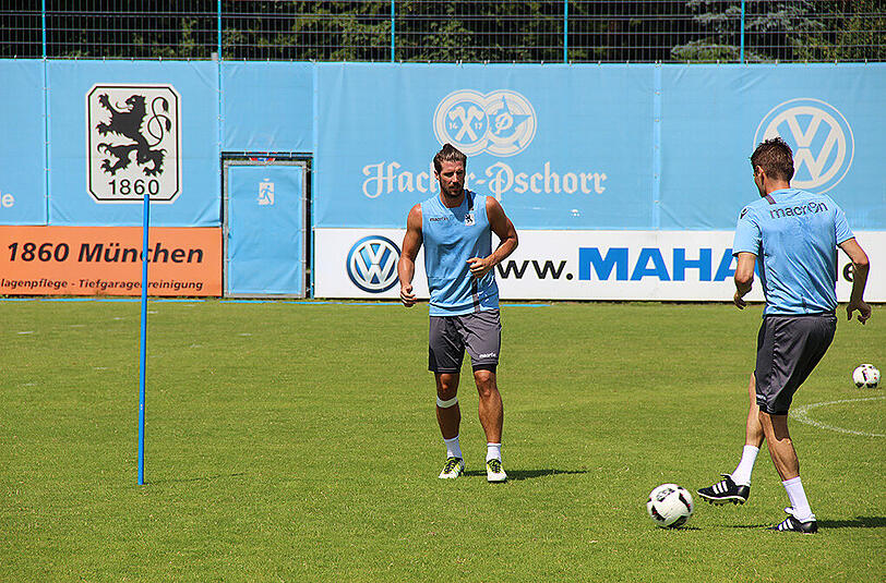 Hier gibt's Bilder vom offiziellen Trainingsauftakt der Löwen am vergangenen Samstag.