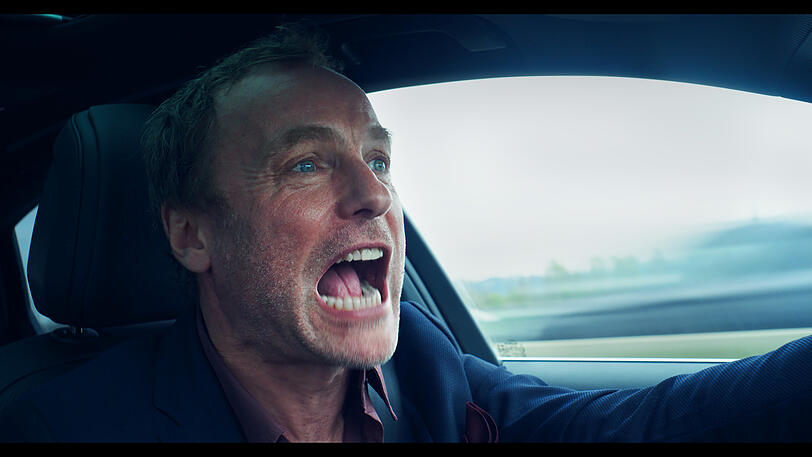 Karsten Drechsler (Mark Waschke) ist auf dem Weg zu seinem letzten wichtigen Meeting.